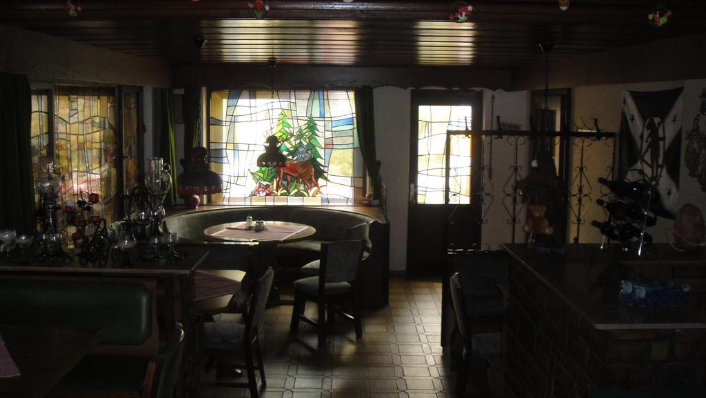 Black Bear Bikers Pub-Hotel Kempfeld المظهر الخارجي الصورة