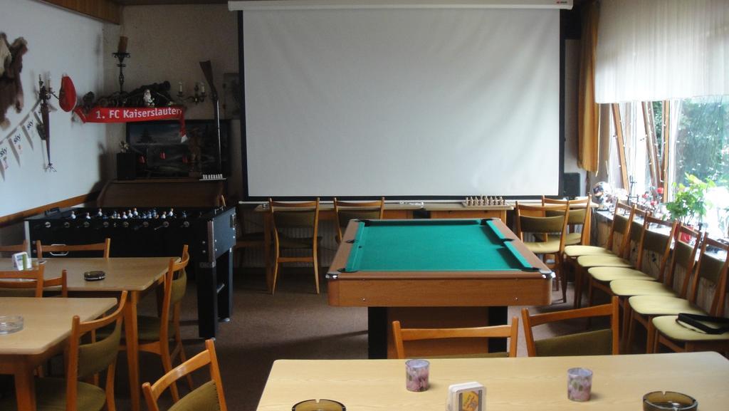 Black Bear Bikers Pub-Hotel Kempfeld المظهر الخارجي الصورة