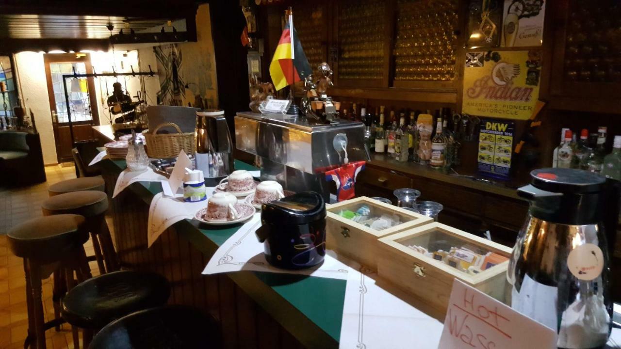 Black Bear Bikers Pub-Hotel Kempfeld المظهر الخارجي الصورة