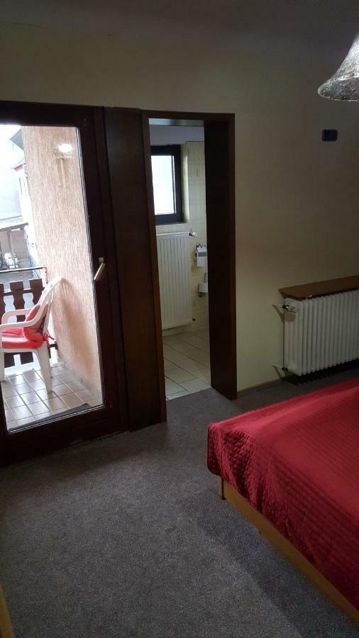 Black Bear Bikers Pub-Hotel Kempfeld المظهر الخارجي الصورة