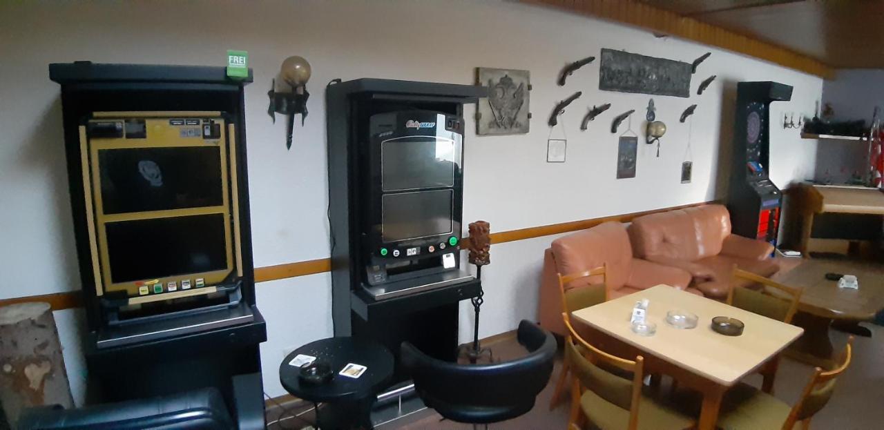 Black Bear Bikers Pub-Hotel Kempfeld المظهر الخارجي الصورة